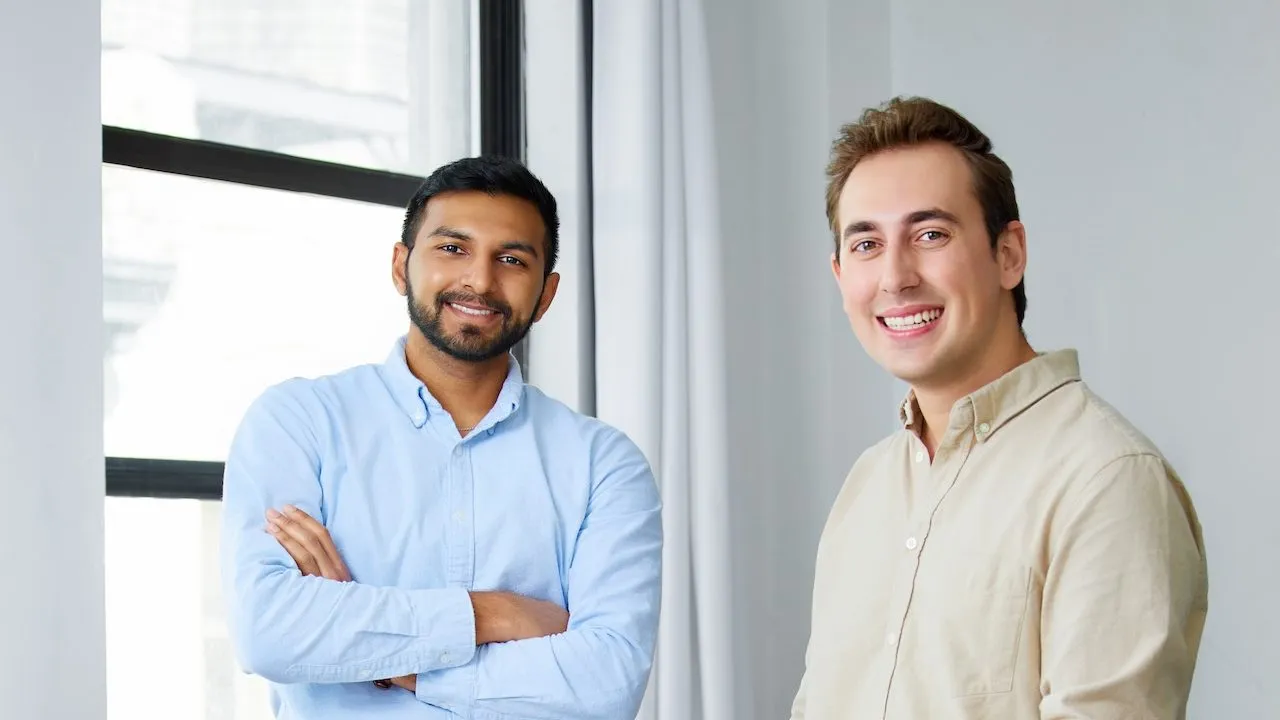 AI 生成视频创业公司 Tavus 融资 1800 万美元,将面部和语音克隆引入任何App AI 生成视频创业公司 Tavus 融资 1800 万美元,将面部和语音克隆引入任何App